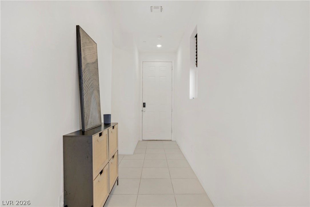 5692 Tinar Street — photo 3