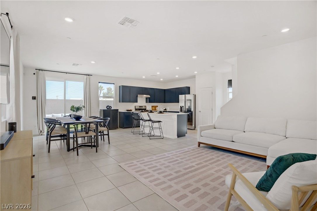 5692 Tinar Street — photo 4