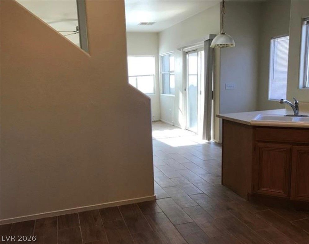 1489 Silver Sunset Drive — photo 4