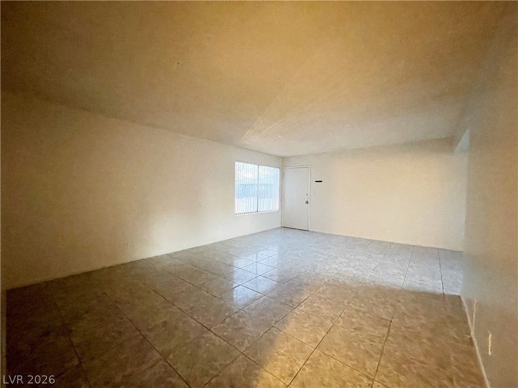 3217 Arlene Way 3 — photo 5