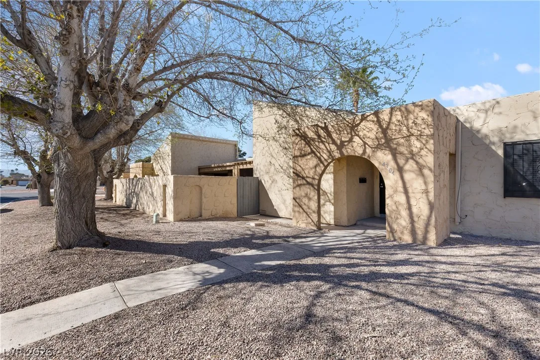 4304 Devlin Green Court — photo 2