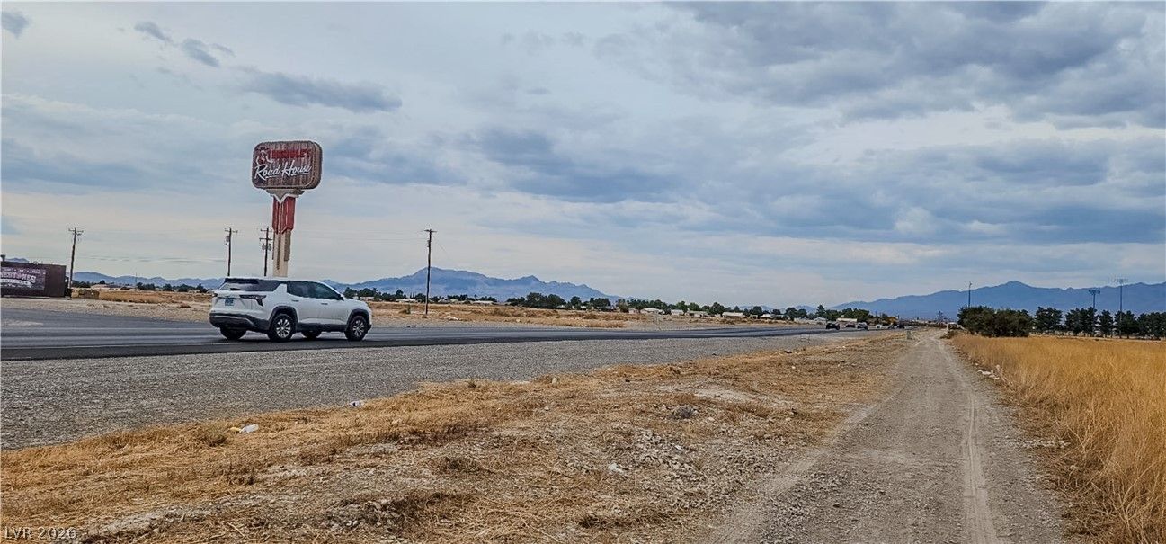 1701 South Pahrump Valley Boulevard 90 — photo 2 of 29