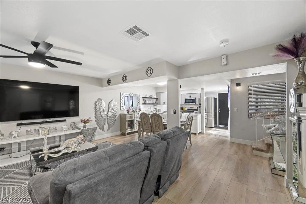 2677 Ruthe Duarte Avenue — photo 3