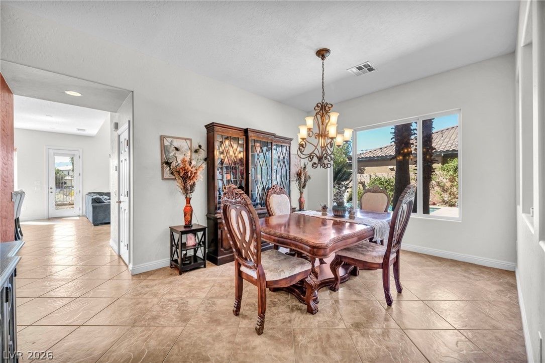 8525 Killians Greens Drive — photo 5