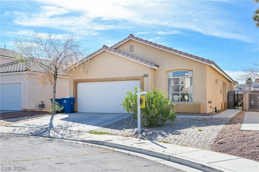 5811 Golden Wing Street — photo 3