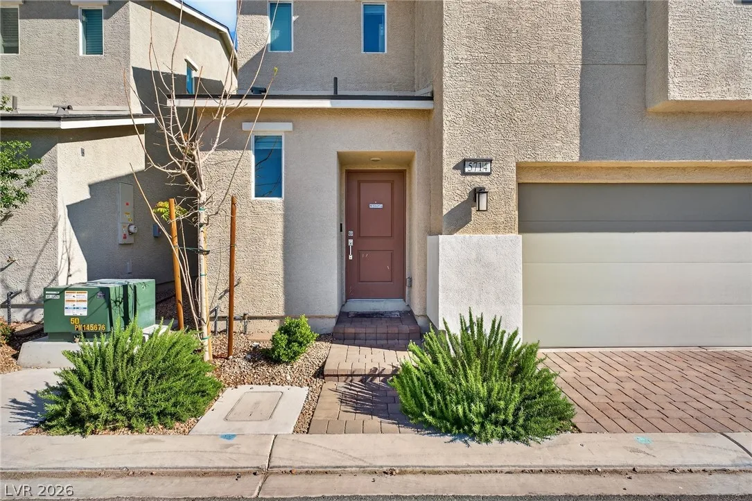 5714 Sunset Amber Avenue — photo 3