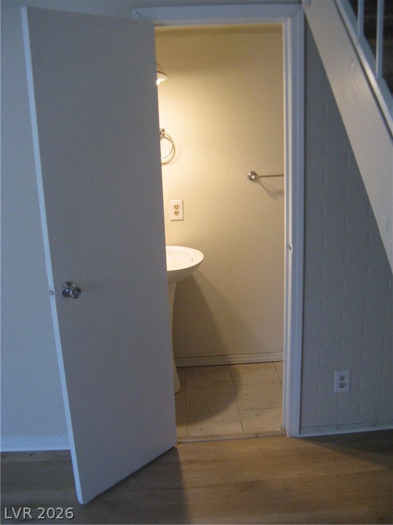 Photo 28