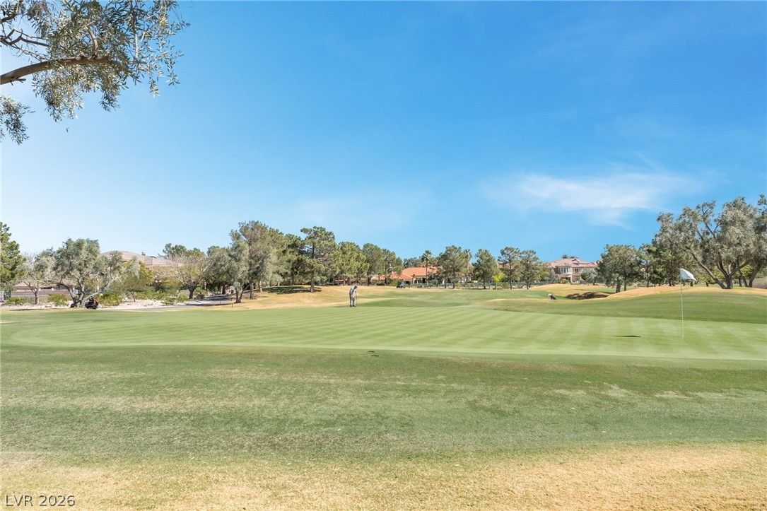 804 Dana Hills Court 102 — photo 2 of 32