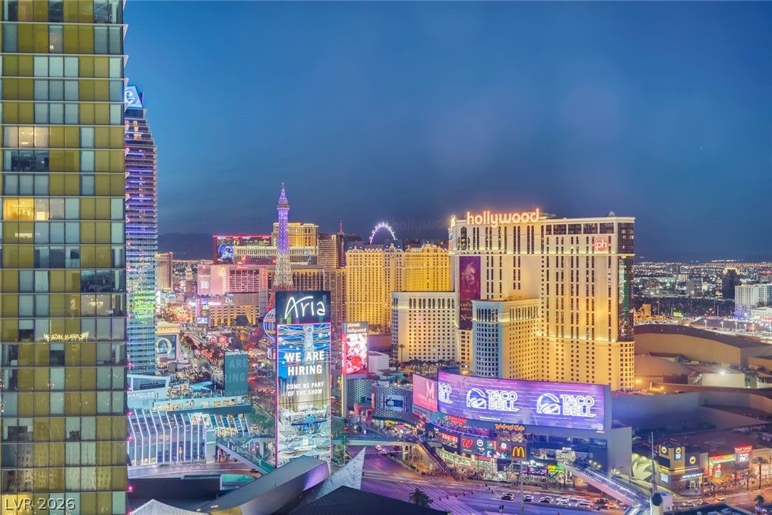 3750 South Las Vegas Boulevard 2607 — photo 1
