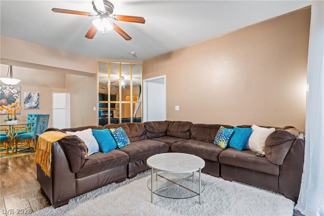 5650 East Sahara Avenue 1037 — photo 3