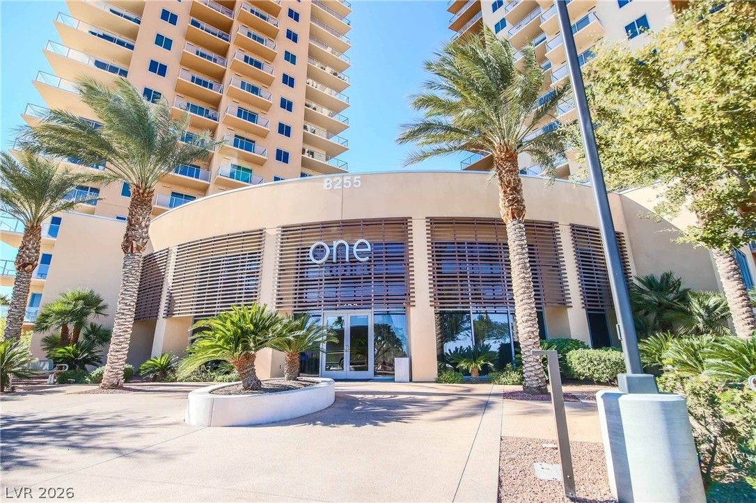8255 Las Vegas Boulevard 819 — photo 2