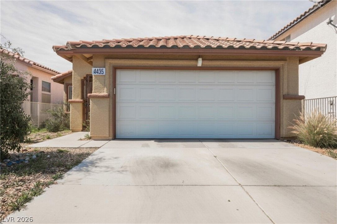 4435 Willowhill Court — photo 1