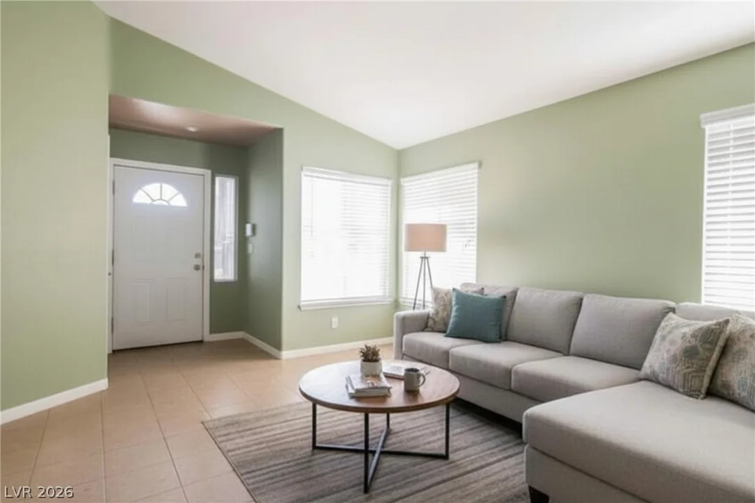 4435 Willowhill Court — photo 2