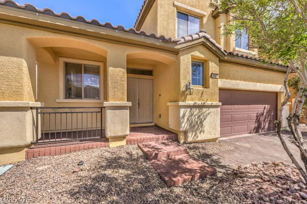 646 Ember Rock Avenue — photo 4