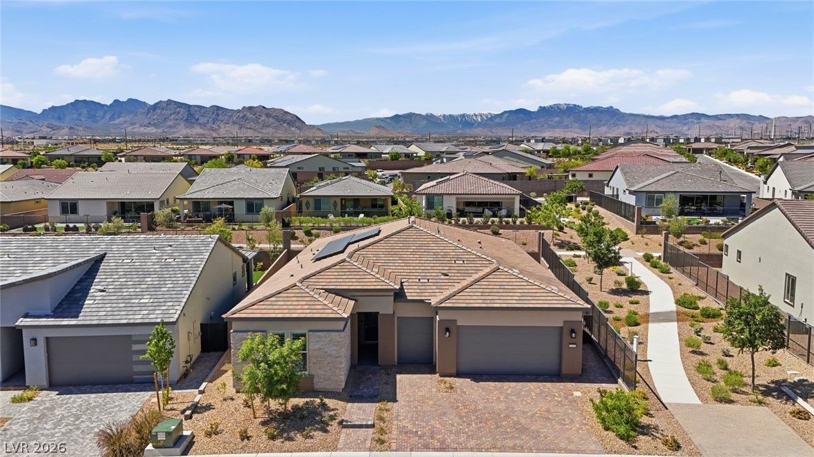 10103 Redwood Desert Drive — photo 2