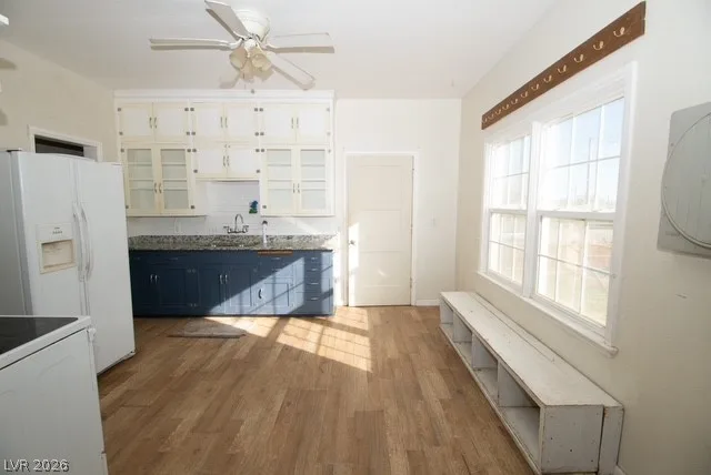 747 Avenue D — photo 5