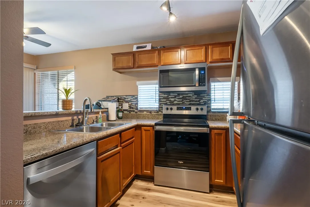 2111 Sealion Drive 105 — photo 2