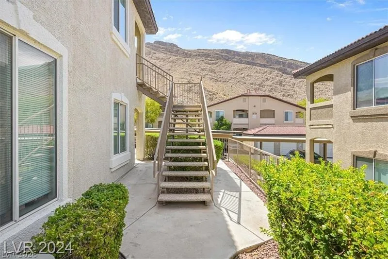 3540 Cactus Shadow Street 204 — photo 2