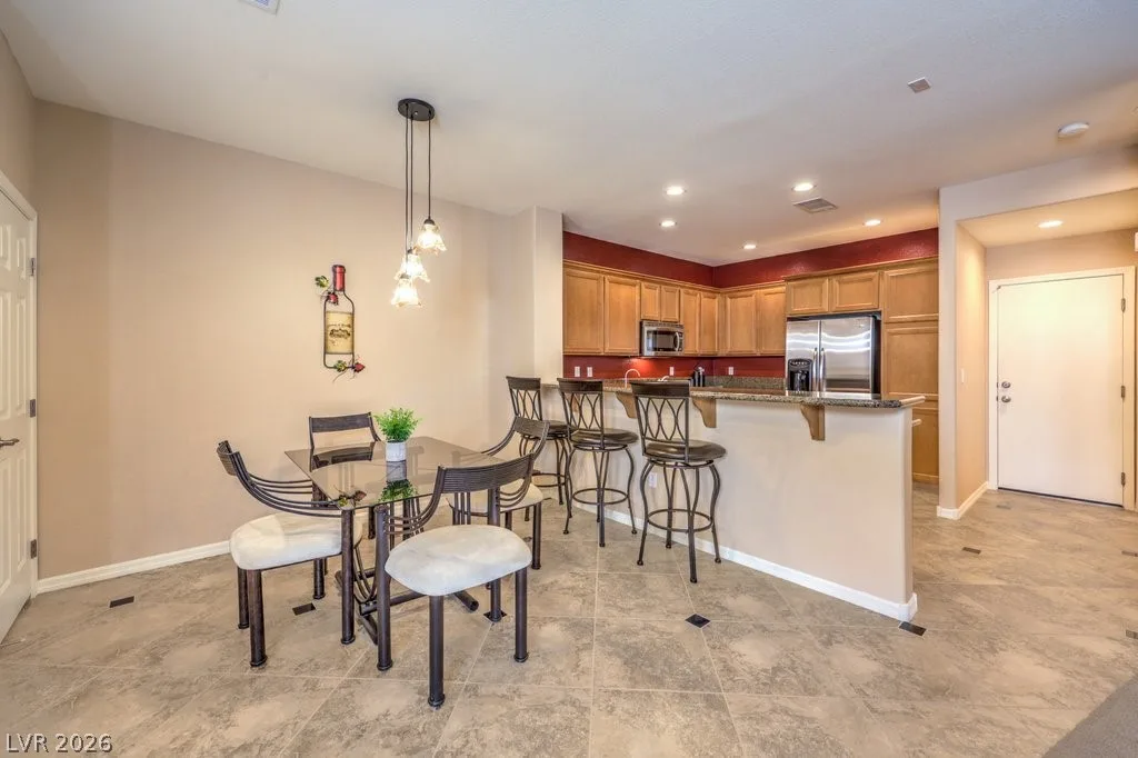 1551 Plaza Centre Drive 103 — photo 4