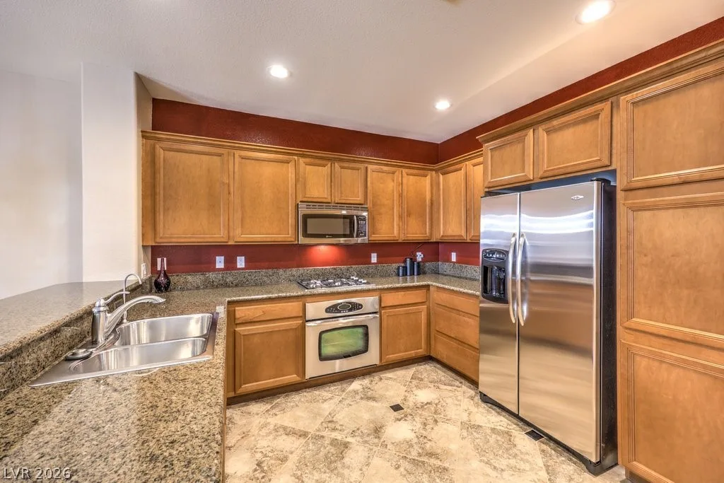 1551 Plaza Centre Drive 103 — photo 5