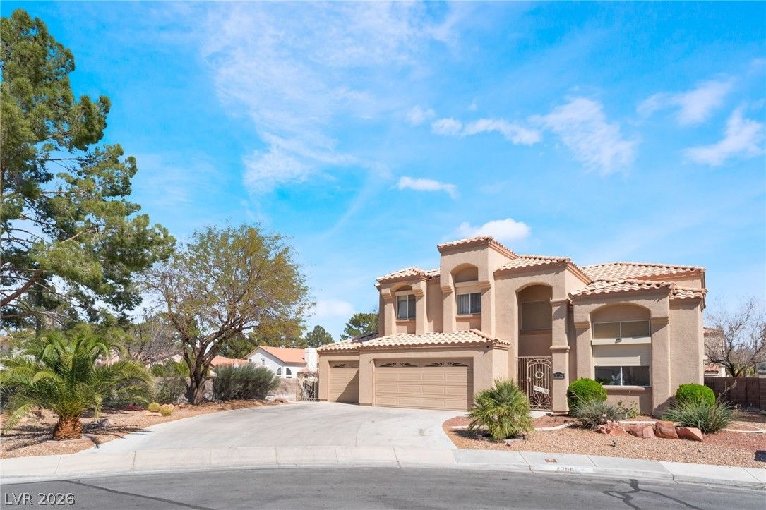 4708 Royal Sunset Court — photo 3