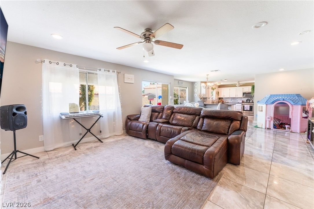 4708 Royal Sunset Court — photo 5