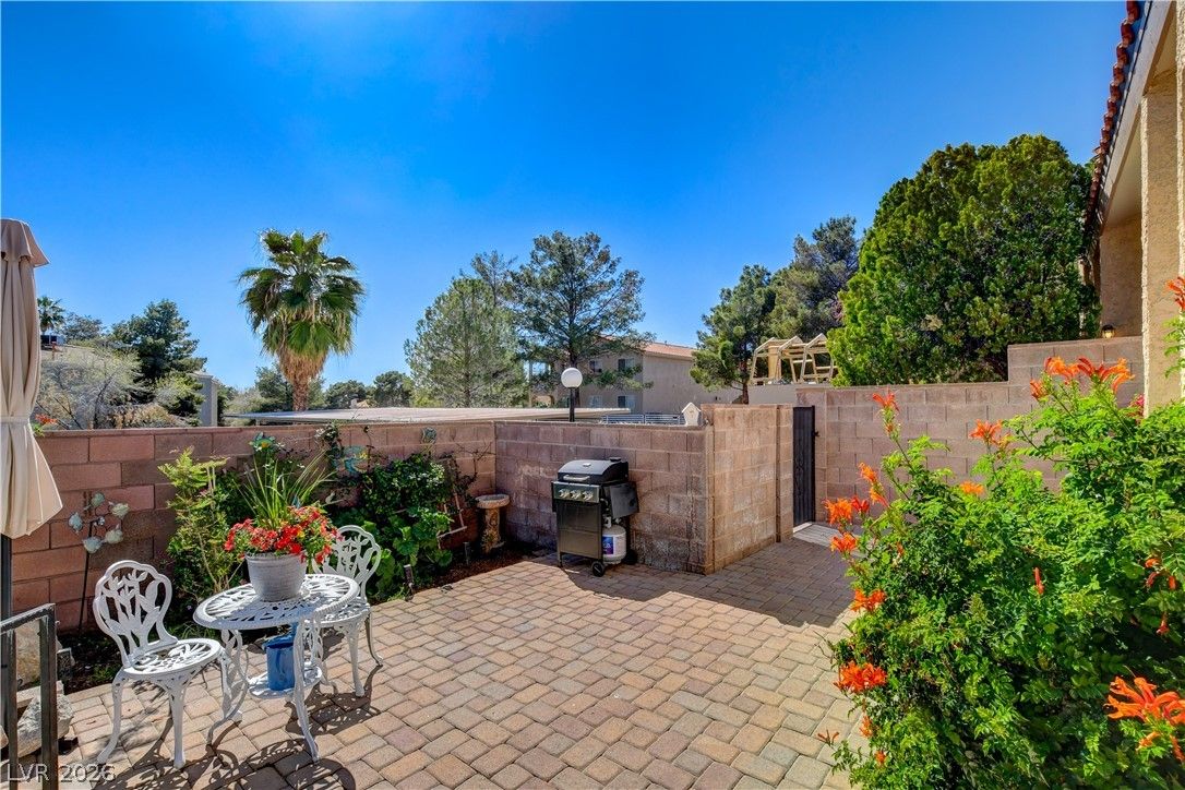 1310 Capri Drive C — photo 4