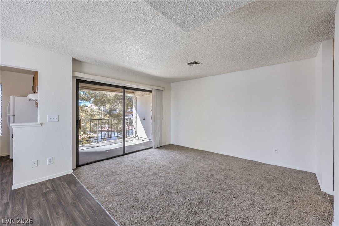 4824 Nara Vista Way 201 — photo 3 of 40