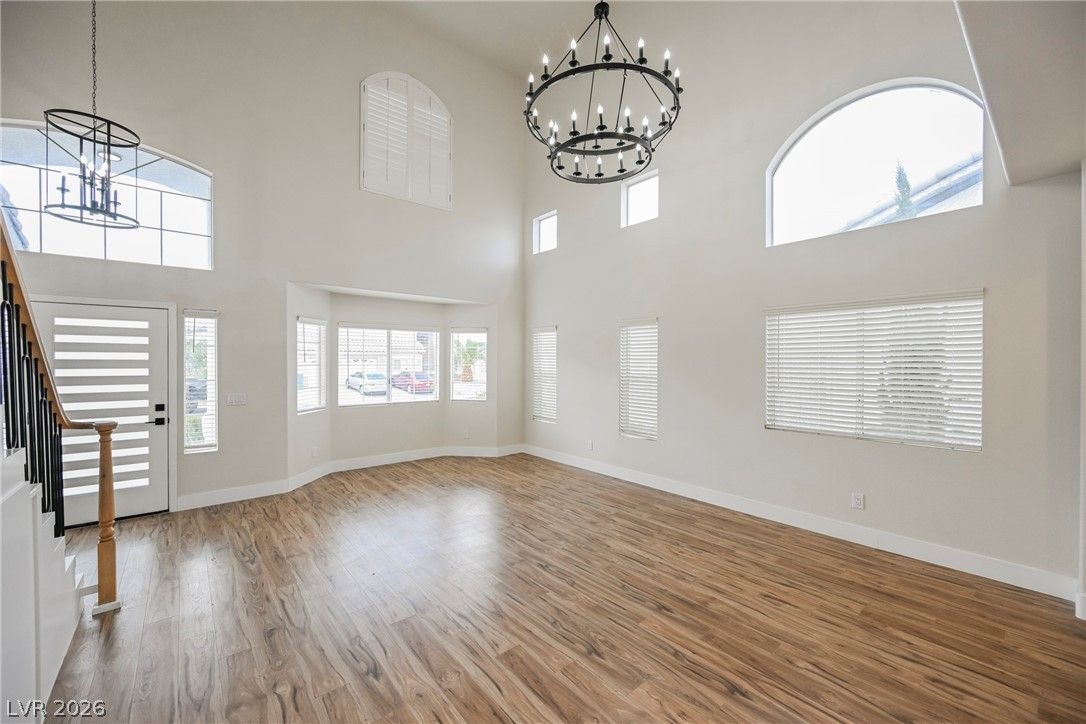 7464 Forestdale Court — photo 3