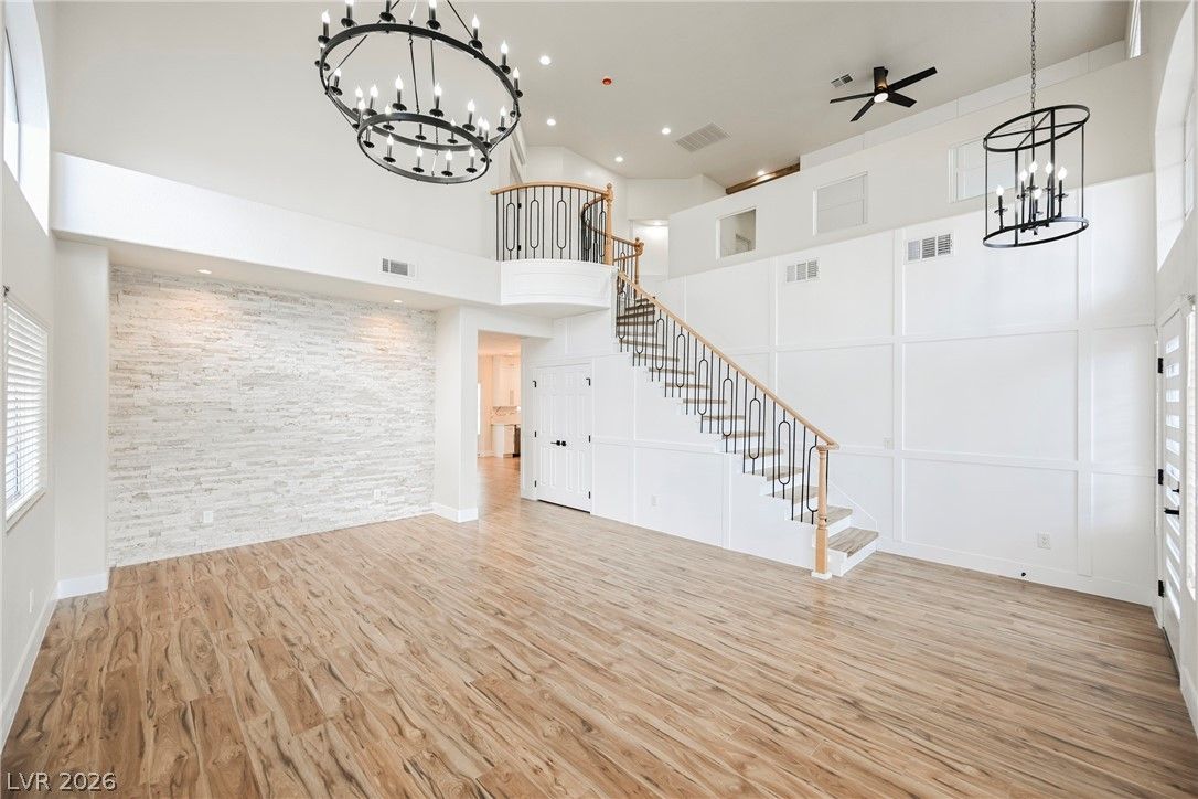 7464 Forestdale Court — photo 5