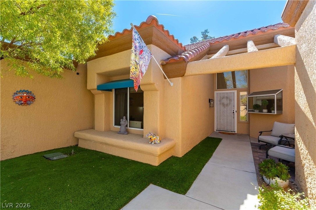 8653 Prairie Hill Drive — photo 3