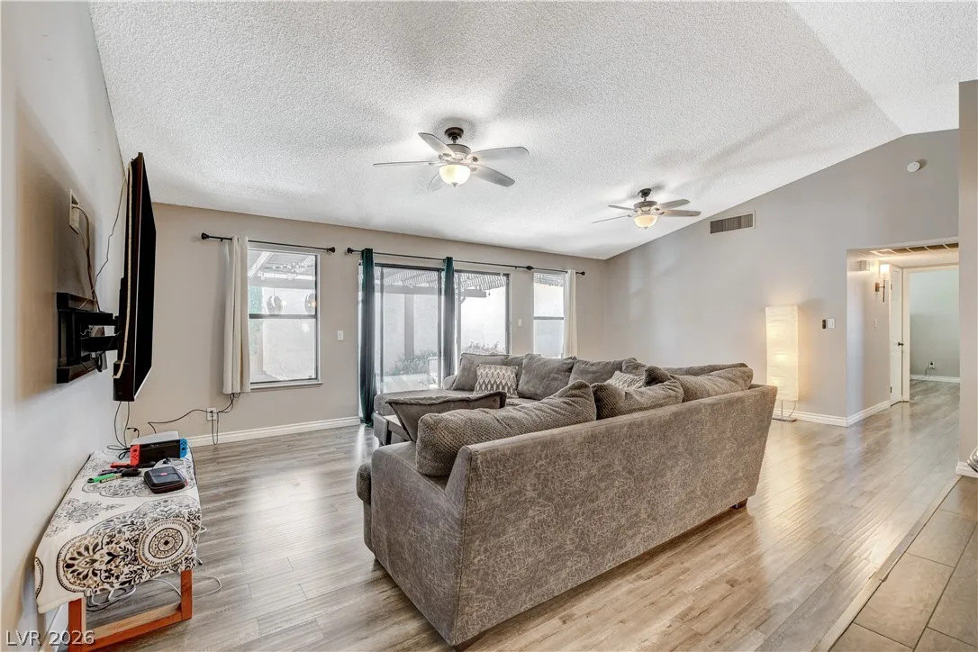 8404 Mulcahy Avenue — photo 5