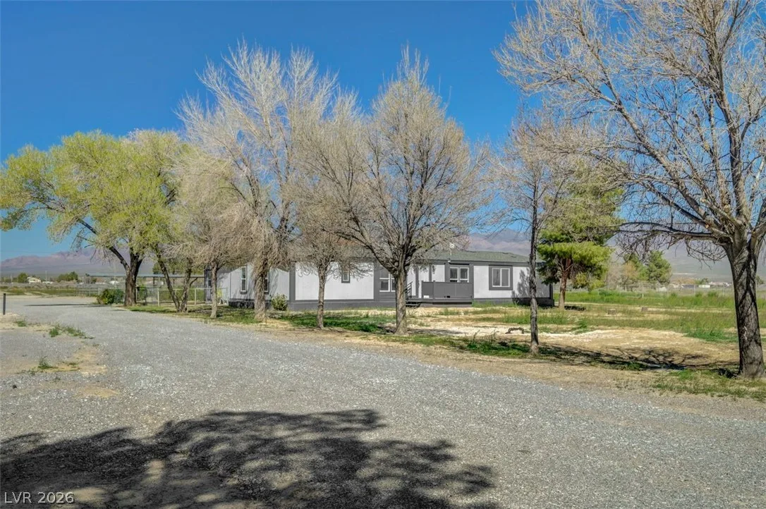 1850 West Simkins Road — photo 2