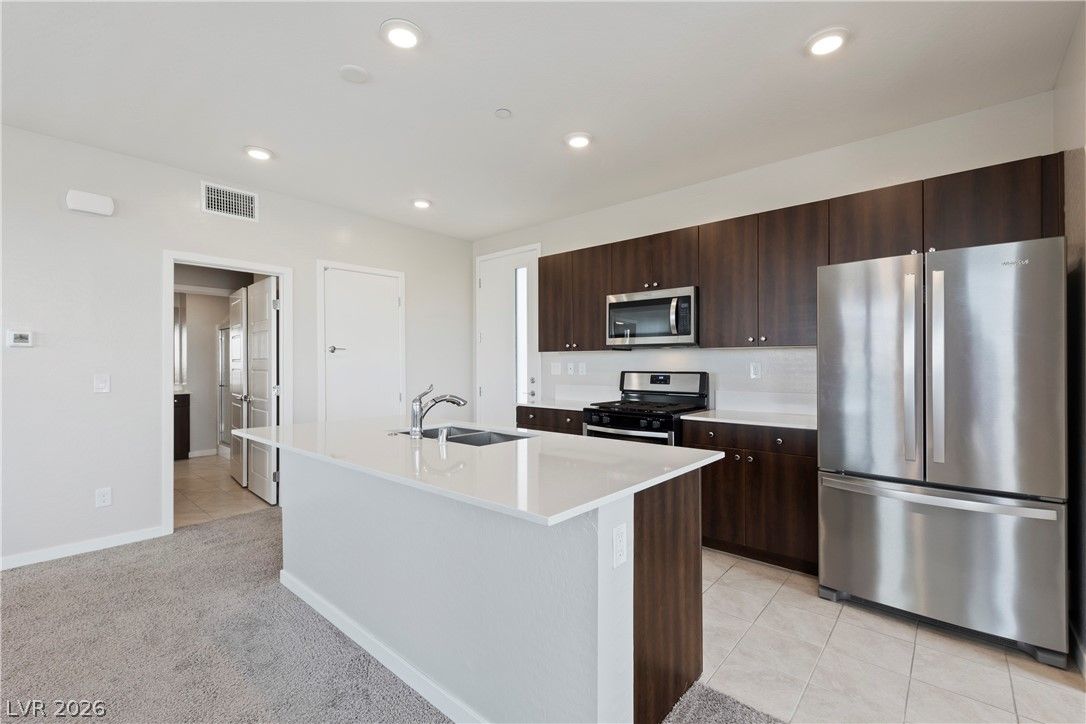11238 Essence Point Avenue 205 — photo 1