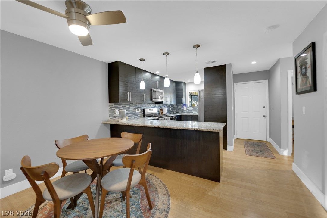 2832 Bluebonnet Drive 2 — photo 4 of 36