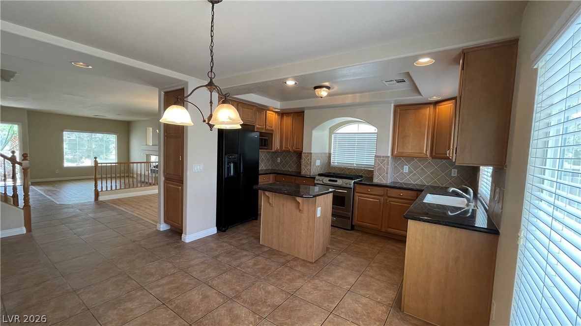 1036 Bearpaw Catch Court — photo 3