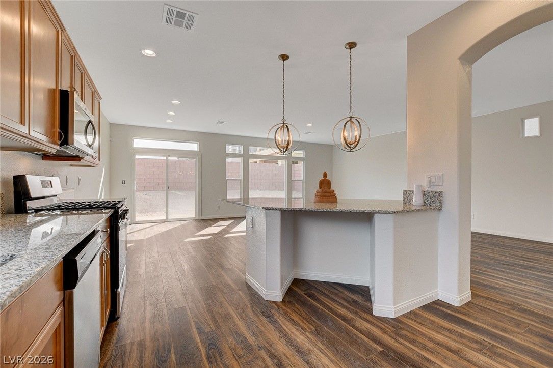 6007 Whitmire Avenue — photo 5 of 28