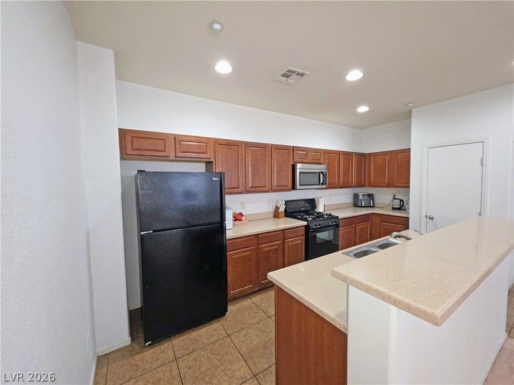 4437 Dover Straight Street 302 — photo 4