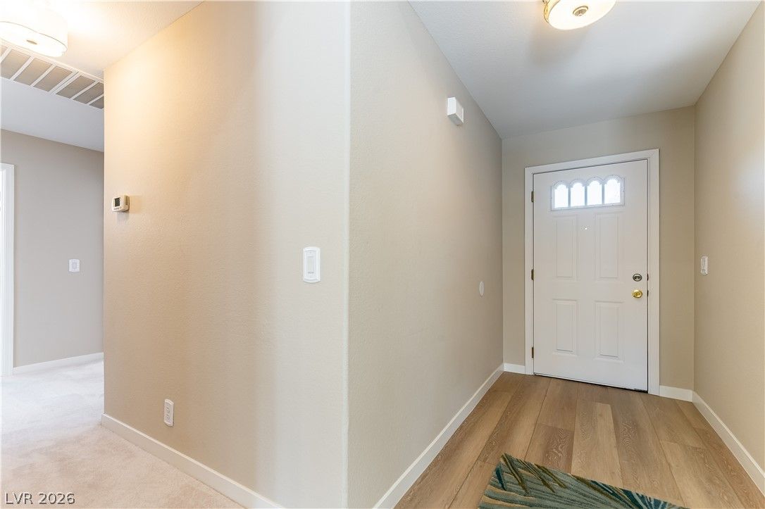 5005 Chambliss Drive — photo 3 of 32