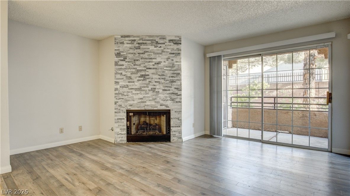 2200 South Fort Apache Road 1025 — photo 2