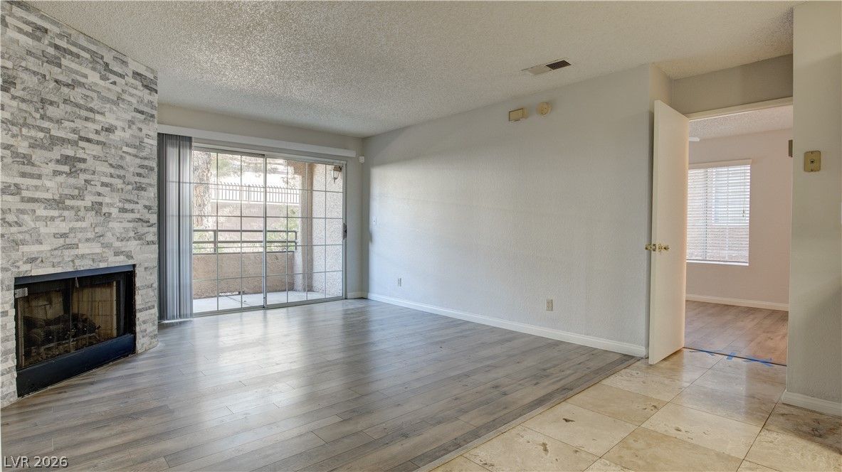 2200 South Fort Apache Road 1025 — photo 4