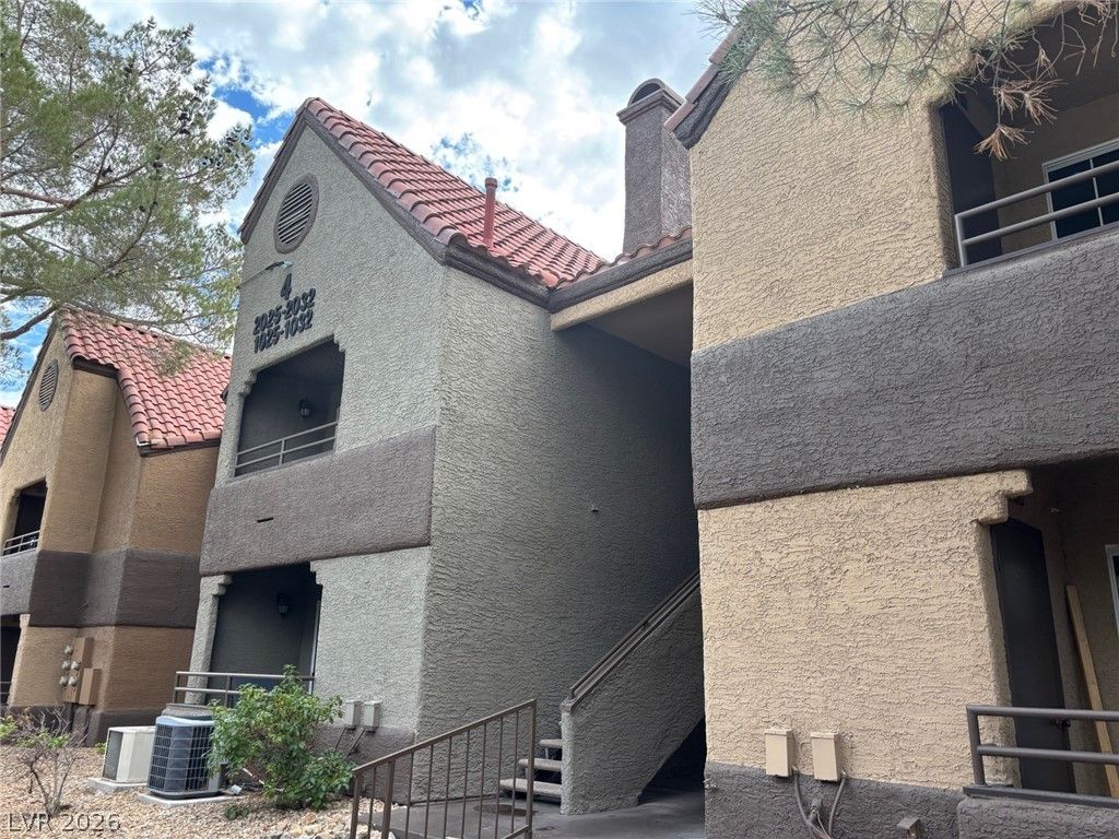 2200 South Fort Apache Road 1025 — photo 5