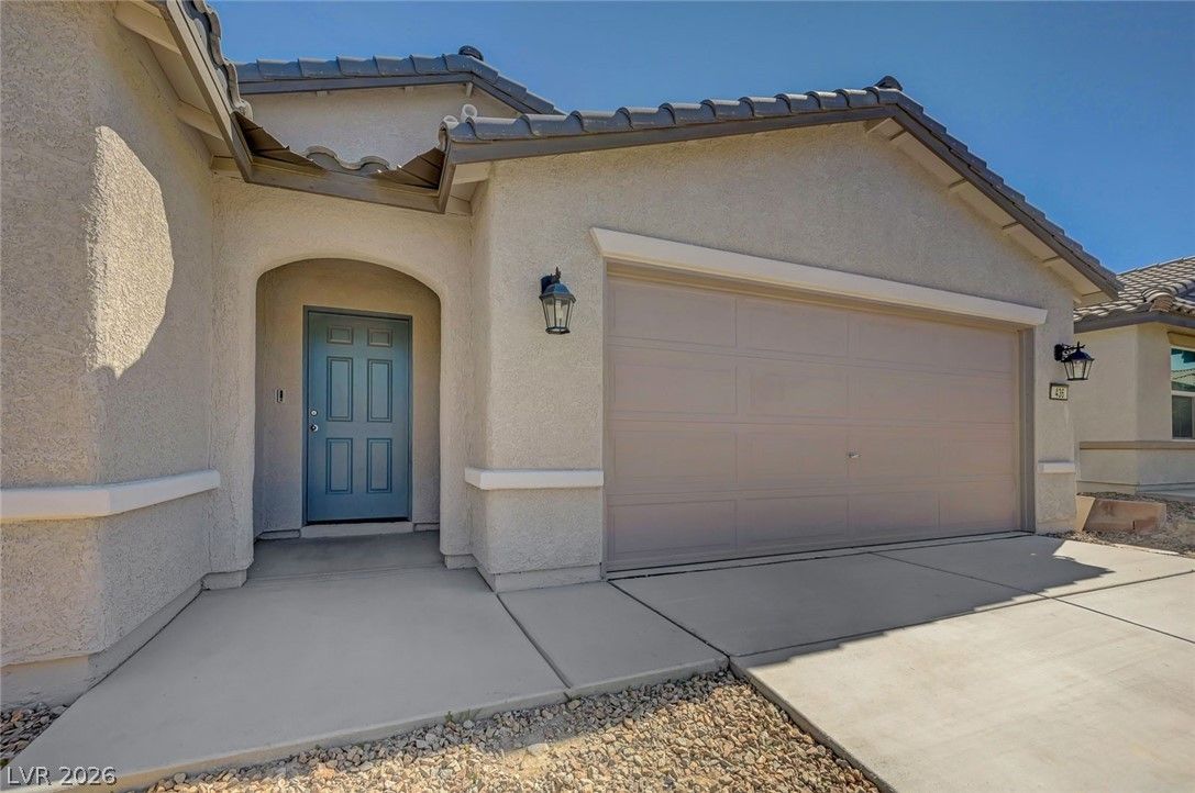 436 Triple Falls Street — photo 2