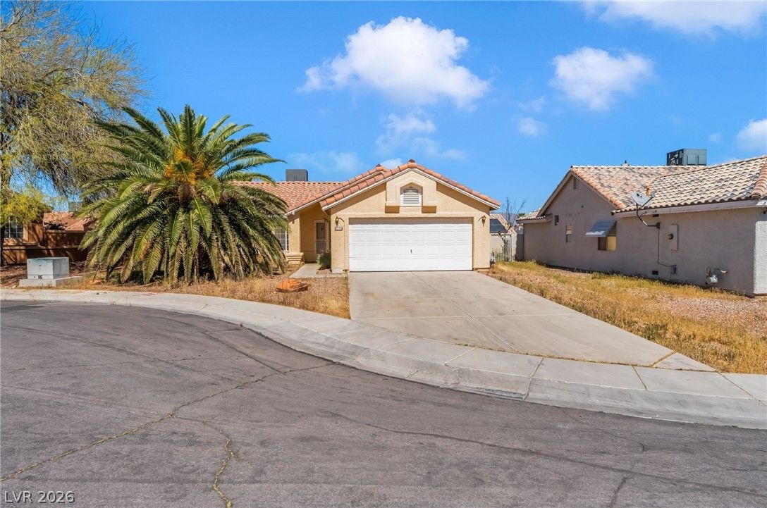 2220 Misty Ridge Circle — photo 1