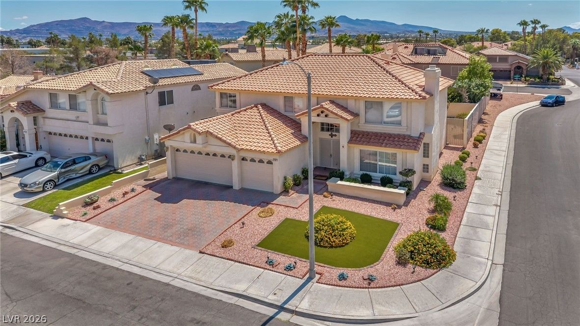 2707 Fan Palm Court — photo 2