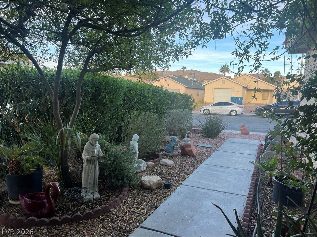 2881 Prestonwood Street — photo 3 of 12