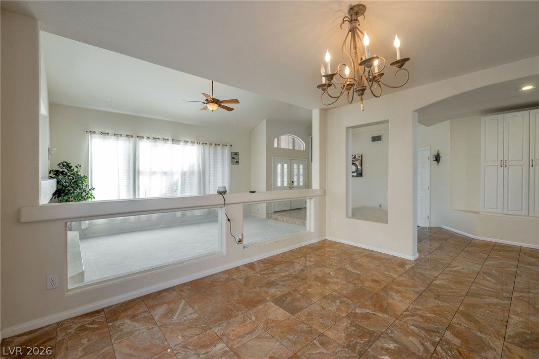 7685 Golden Lantern Court — photo 4