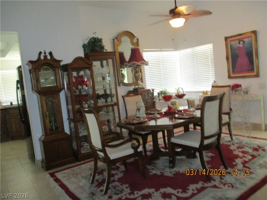 2701 Sidonia Avenue — photo 4