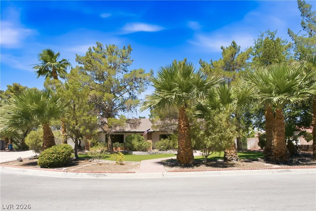 5759 Hedgehaven Court — photo 2