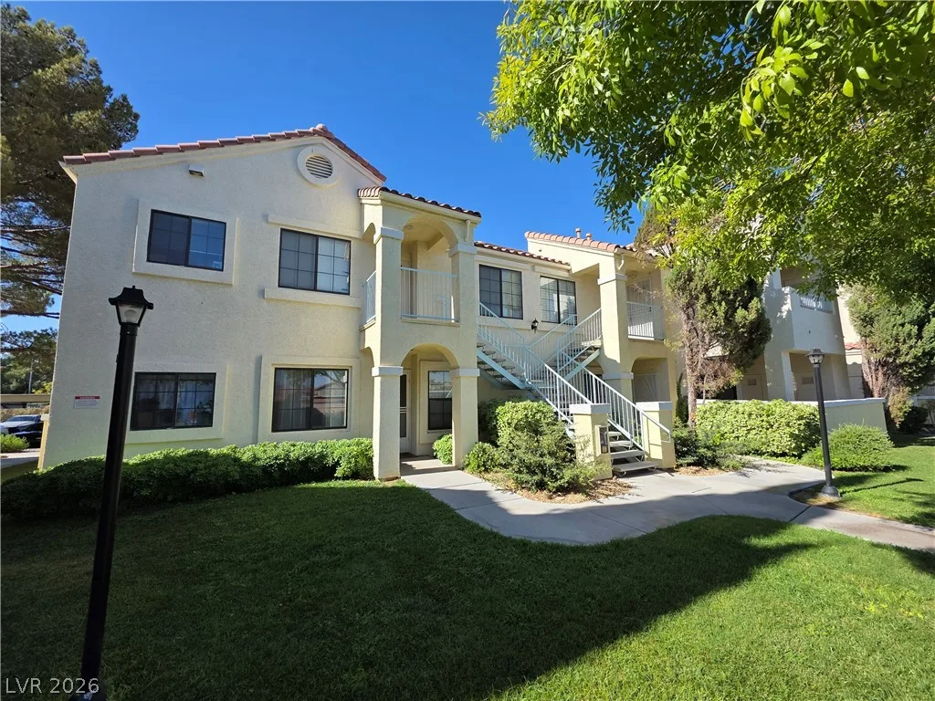 4865 South TORREY PINES Drive 106 — photo 3